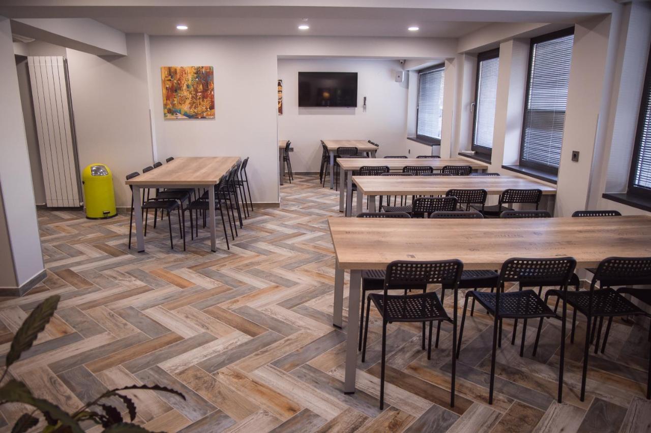 Dorm Bg Pet-Friendly Aparthotel Stara Zagora Ngoại thất bức ảnh
