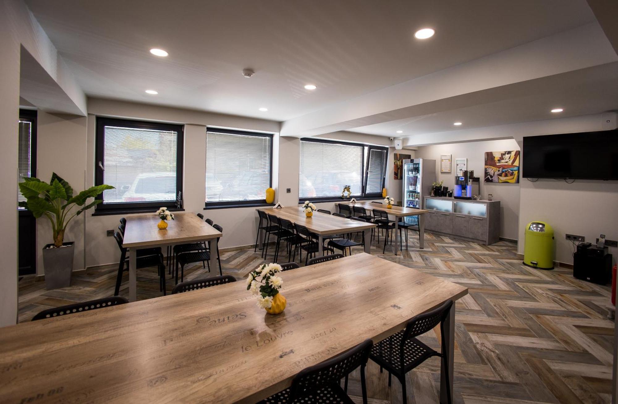Dorm Bg Pet-Friendly Aparthotel Stara Zagora Ngoại thất bức ảnh